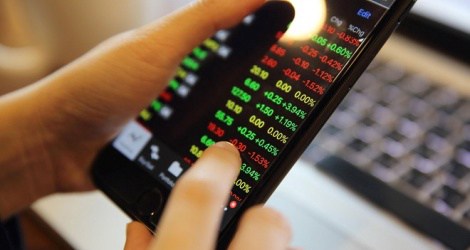 Giải bài toán “nghẽn lệnh” thời chứng khoán sôi động