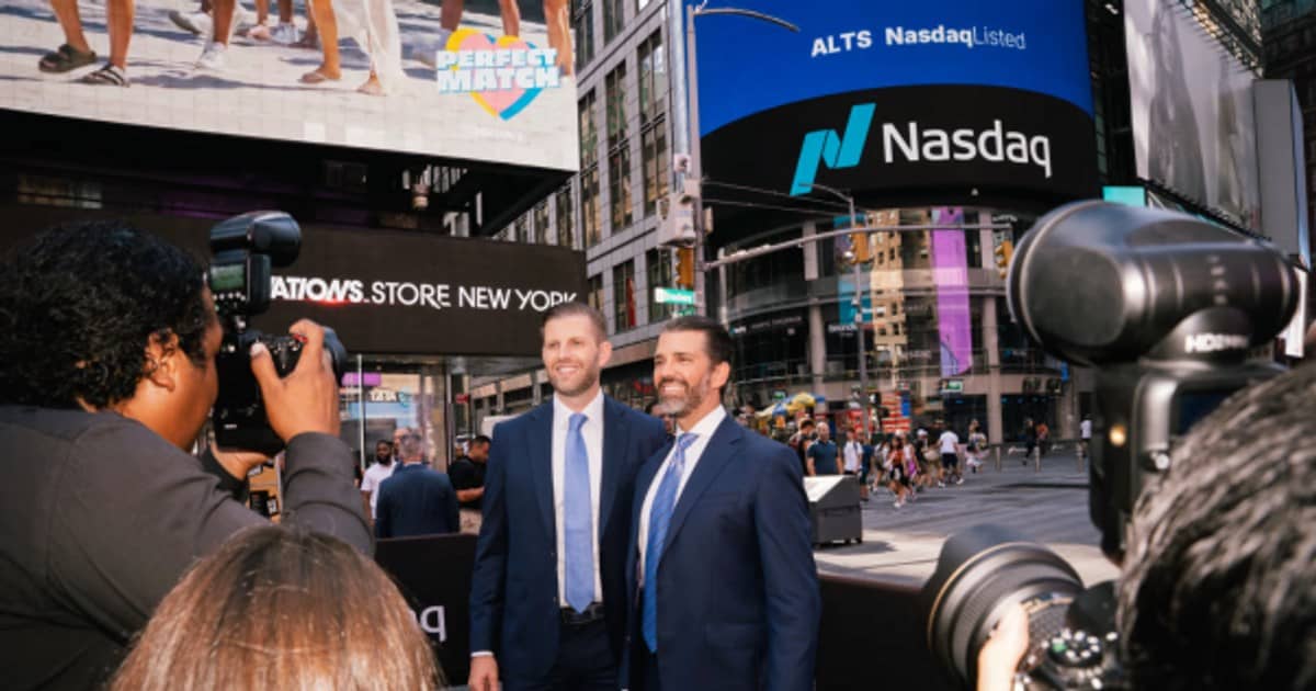 Đế chế tiền số của Tổng thống Donald Trump đang khởi sắc