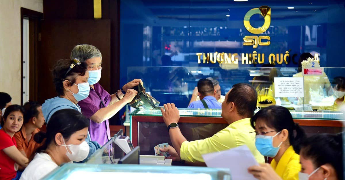 Đánh thuế mua bán vàng: Phải phân biệt đầu cơ hay tích lũy?