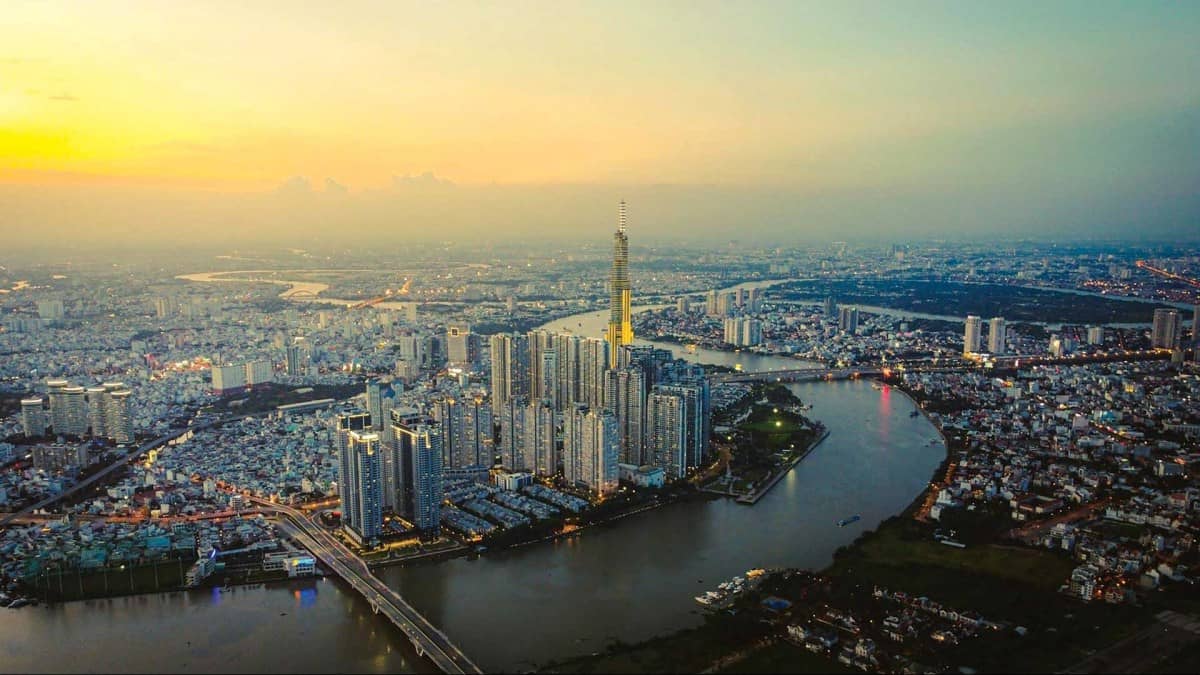 Vị thế vững chắc để thoát bẫy thu nhập trung bình