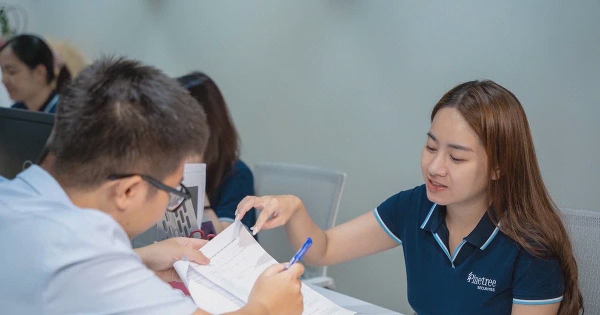 VN-Index giằng co trong bối cảnh dòng tiền phân hóa và chờ động lực mới