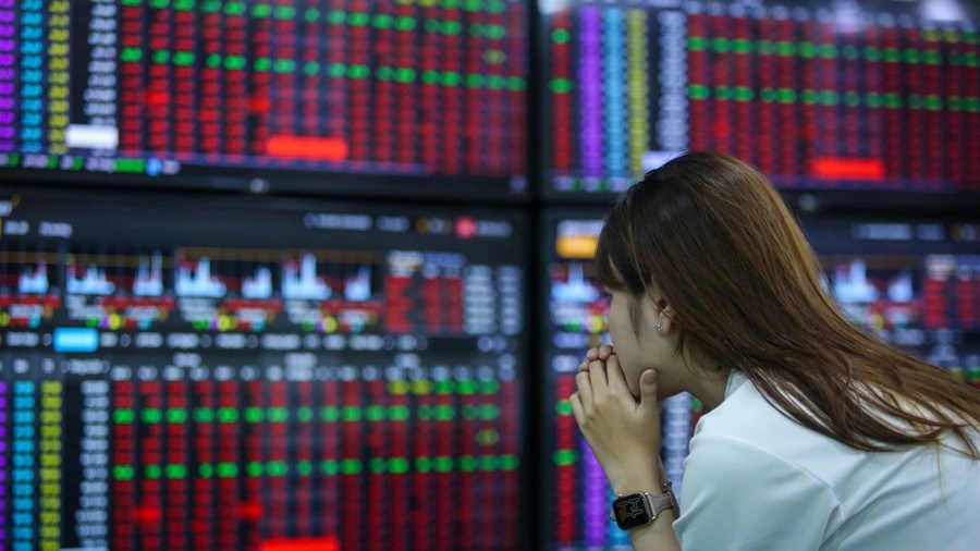 VN–Index rung lắc quanh đỉnh, hỗ trợ gần 1.600–1.630 điểm