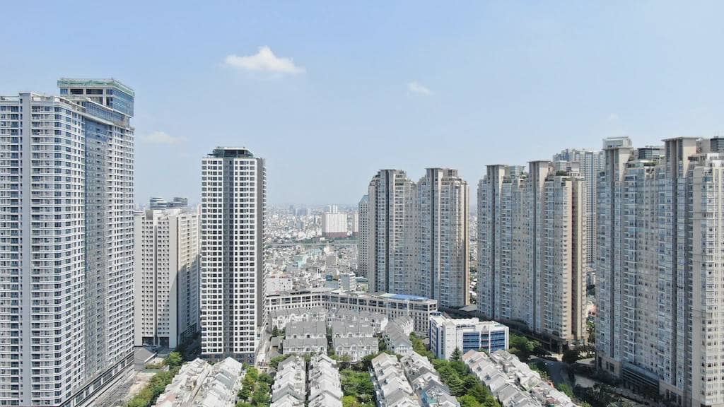 'Mổ xẻ' lý do giảm giá nhà mãi vẫn ở trên giấy