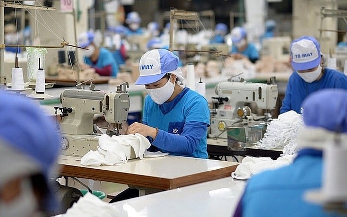 Thị Trường Lao Động Khởi Sắc: Thu Nhập Tăng Hơn 10%, Chất Lượng Việc Làm Cải Thiện Rõ Rệt
