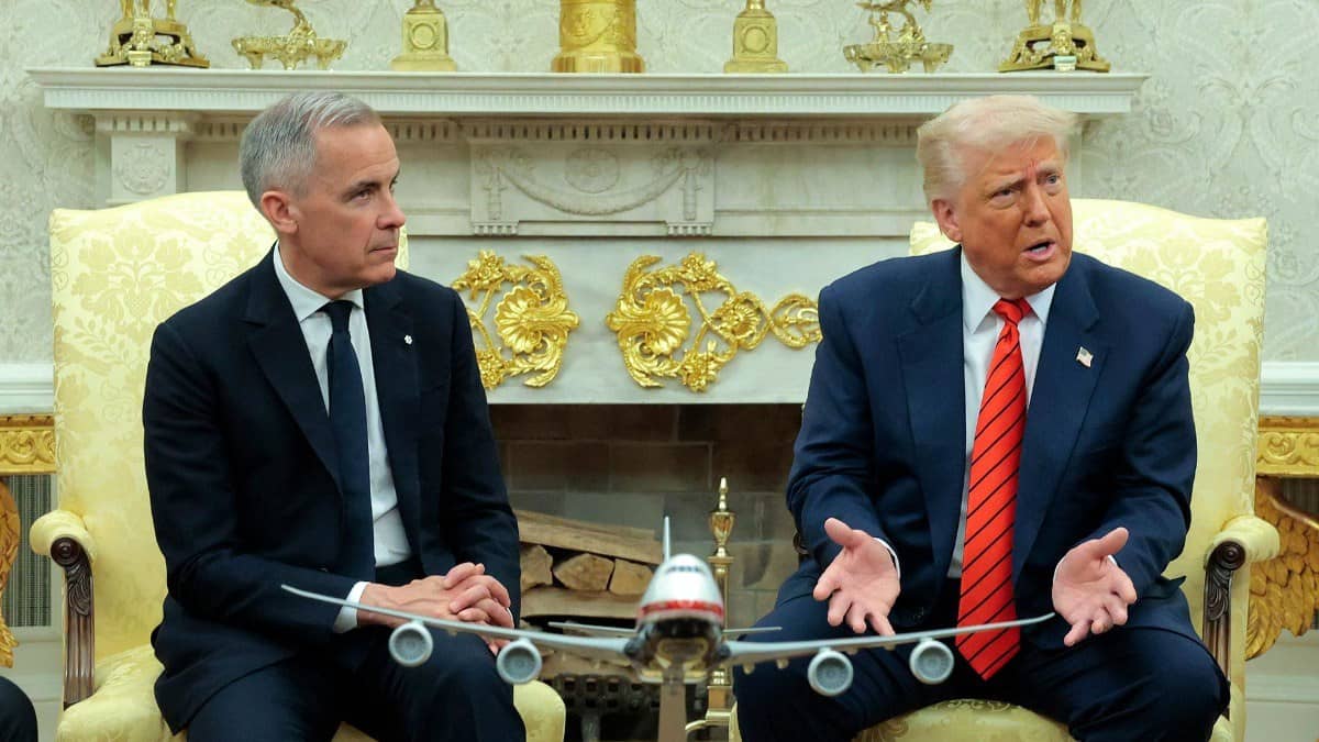 Trump dọa đánh thuế 35% lên hàng Canada, hé lộ kế hoạch áp thuế toàn cầu còn “sốc” hơn