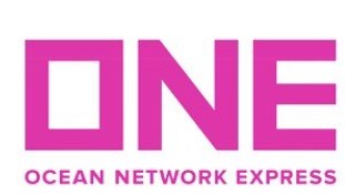 HAH - Lướt sóng hay đối mặt bão tố?