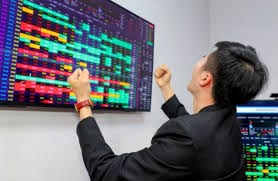 Cảm xúc nhà đầu tư: Bán thì sợ mất hàng, mua vào lại sợ gặp đỉnh
