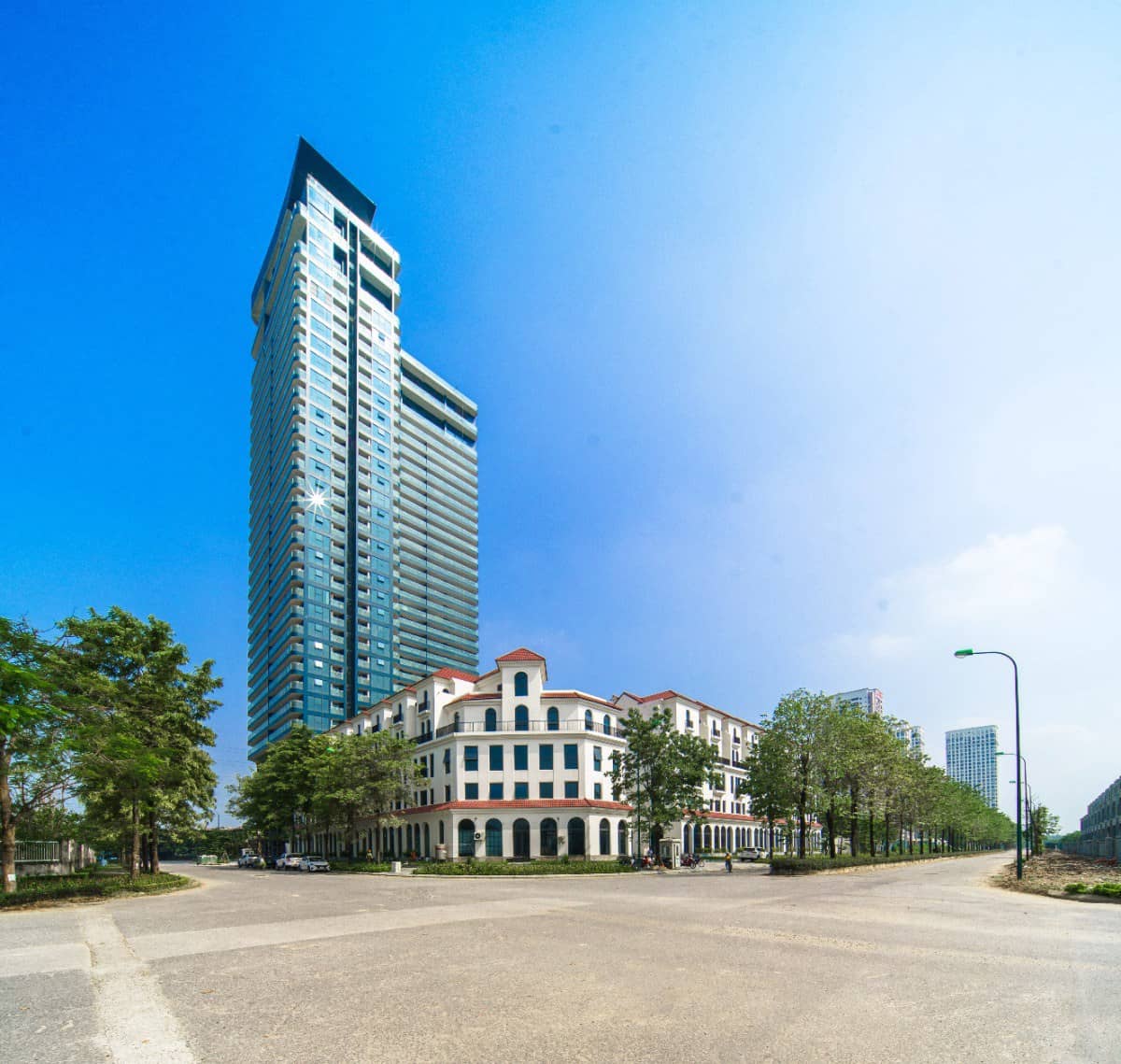 Livestream của Sunshine Group 22/7: Bất ngờ căn hộ 3 phòng ngủ Sunshine Golden River được chốt giá 14,1  ...