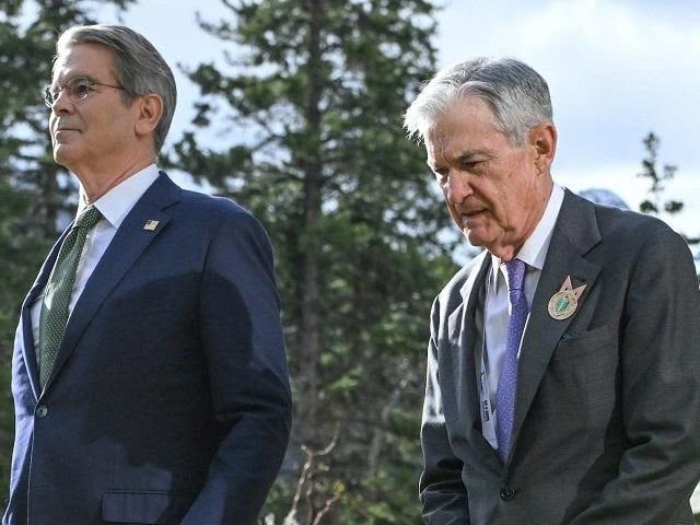 Fed siết, ngân hàng nới – Hai chiều dòng tiền làm khó chính sách Mỹ. Dù Cục Dự trữ Liên bang Mỹ (Fed)  ...