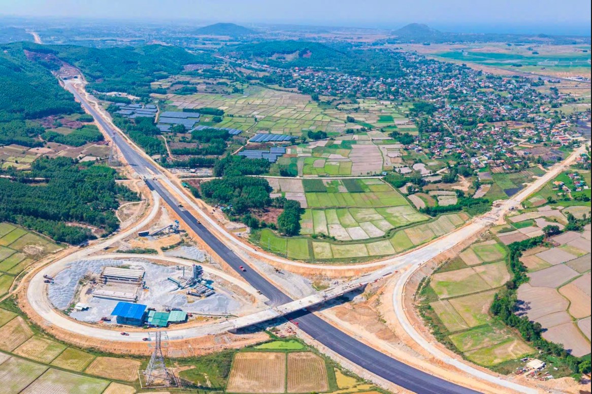 HHV tăng trưởng vượt kỳ vọng: Lãi sau thuế 6 tháng đầu năm đạt 324 tỷ, tăng 33%