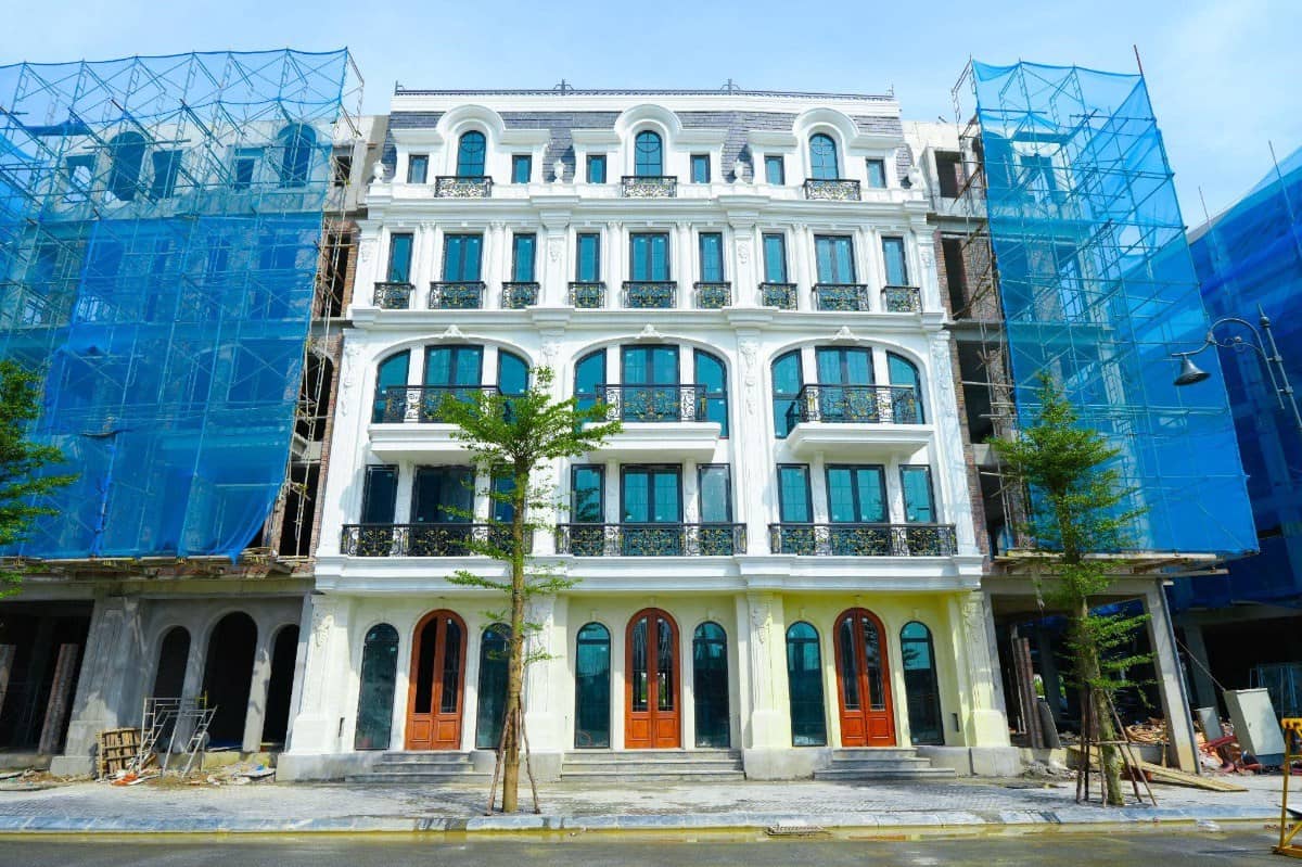 Cập nhật tiến độ xây dựng các dự án trọng điểm trong dòng thấp tầng Noble Palace của Sunshine Group.  ...