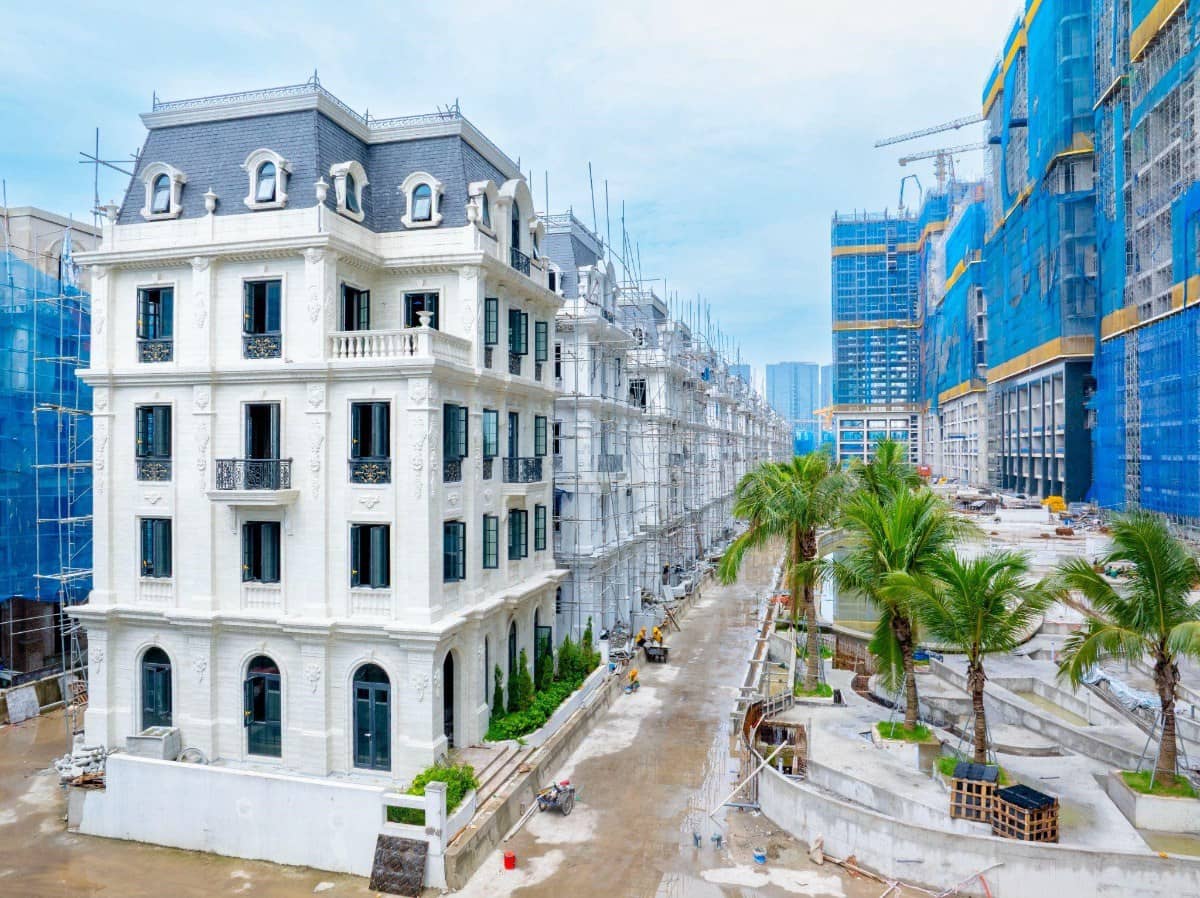 Cập nhật tiến độ xây dựng các dự án trọng điểm trong dòng thấp tầng Noble Palace của Sunshine Group.  ...