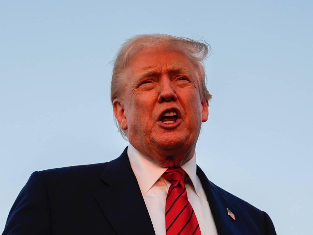 Căng Thẳng Mỹ–Nga: Từ Tàu Ngầm Hạt Nhân Đến Gọng Kìm Thuế Quan