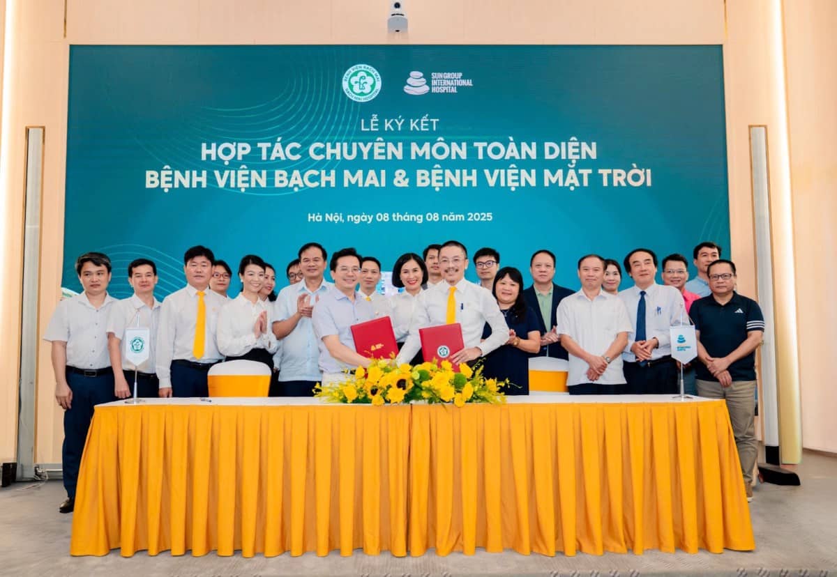 Sun Group mở rộng hệ sinh thái dịch vụ y tế, hợp tác chuyên môn cùng Bệnh viện Bạch Mai