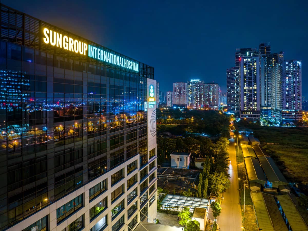 Sun Group mở rộng hệ sinh thái dịch vụ y tế, hợp tác chuyên môn cùng Bệnh viện Bạch Mai