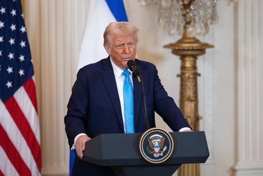 Sự thổi phồng của Trump không thể cứu nổi đồng USD suy yếu