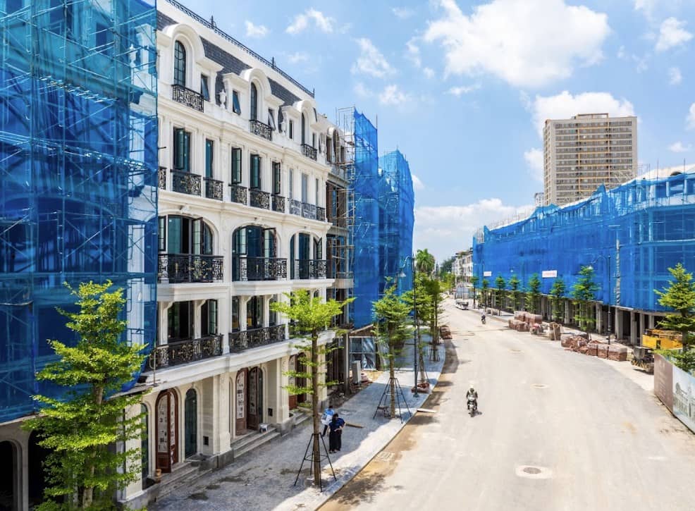 Khách chốt deal nhà phố giá hời tại livestream 19/8 của Sunshine Group. Livestream Sunshine Group ngày  ...