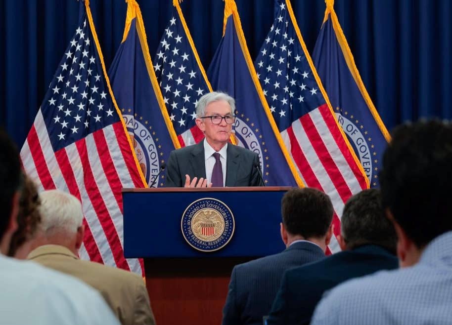 Biên bản họp Fed hé lộ: Nội bộ chia rẽ, chính trị gia gây sức ép, “ghế nóng” Jerome Powell lung lay