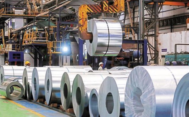 Thép Nam Kim (NKG) bị phạt và truy thu hơn 682 triệu đồng – Lợi nhuận lao dốc, áp lực kép bủa vây