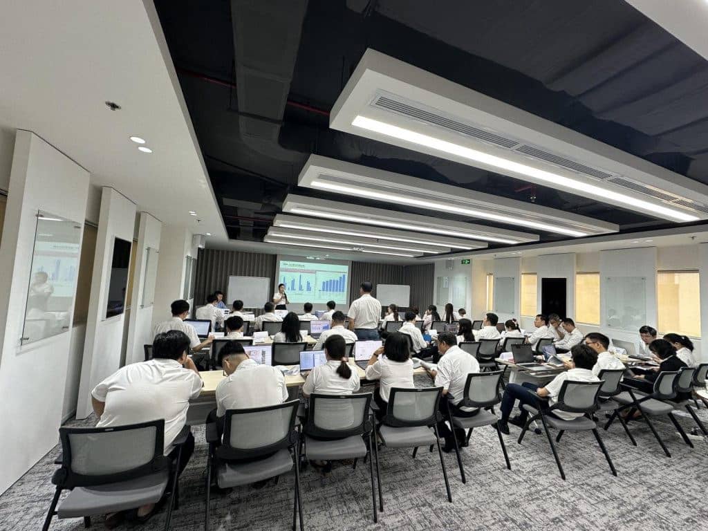 Đào tạo Phân tích dữ liệu và xây dựng các công cụ tự động hóa tại CADIVI