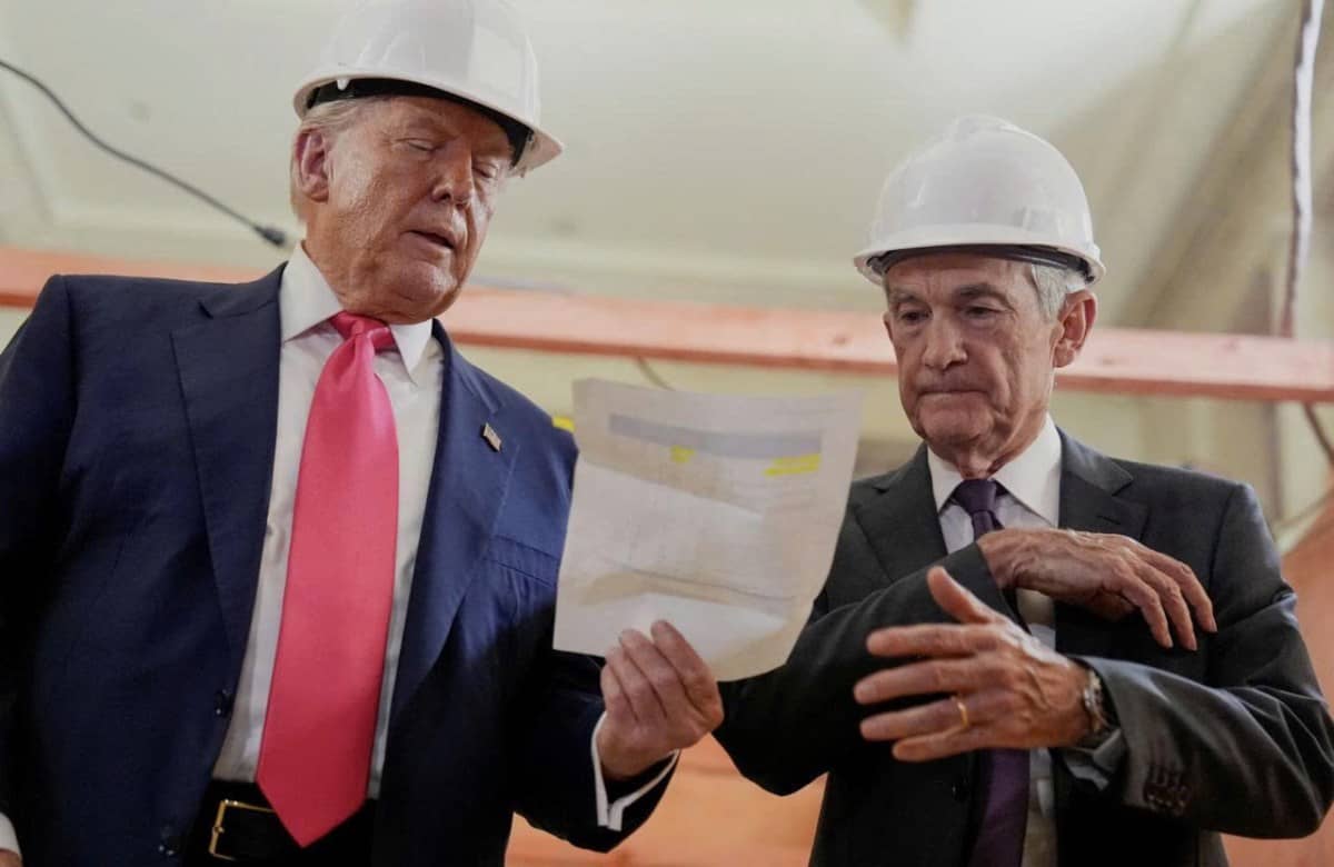 Fed đang rung lắc trong khi đó bác Trump thì siết vòng vây!