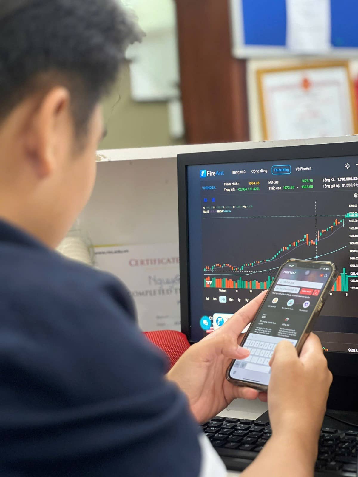Mất “trắng” ngay lần đầu chỉ vì thiếu hiểu biết. Khoảng một năm trước, tôi chỉ là một sinh viên mới  ...