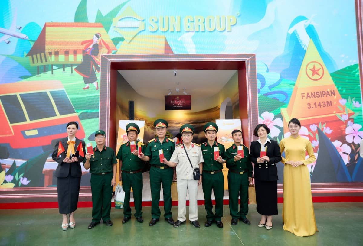 “Đi từ bất ngờ này đến bất ngờ khác” với gian hàng đặc biệt của Sun Group tại Triển lãm