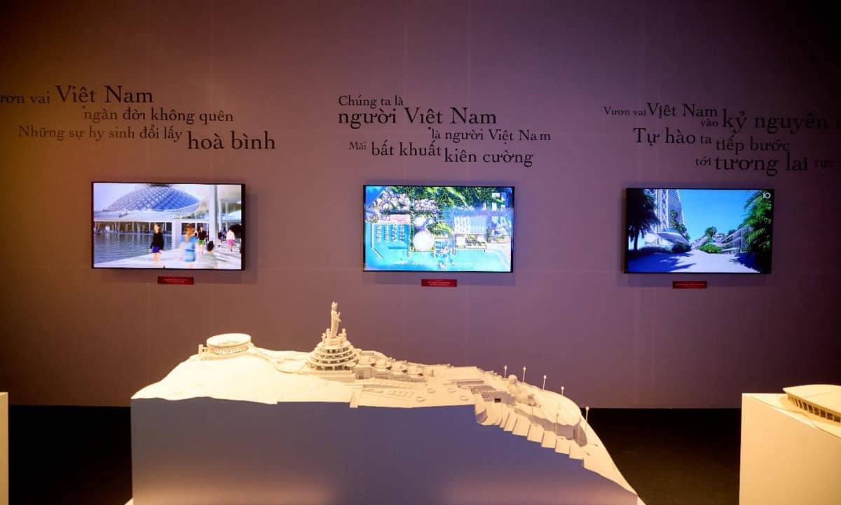 “Đi từ bất ngờ này đến bất ngờ khác” với gian hàng đặc biệt của Sun Group tại Triển lãm