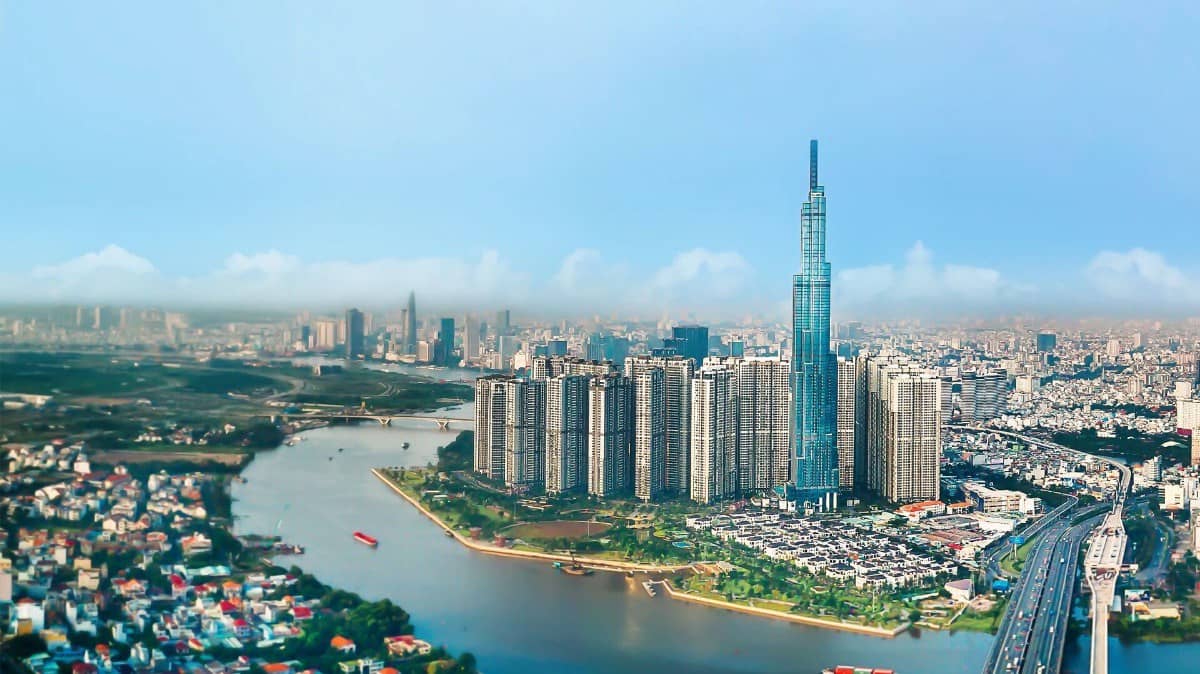 Vingroup khởi kiện 68 tổ chức, cá nhân vì tung tin sai sự thật. Tin đồn thất thiệt: từ tài chính đến  ...