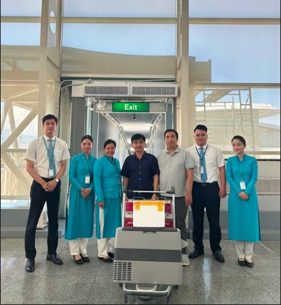 Khi cánh bay Vietnam Airlines trở thành nhịp cầu của sự sống 