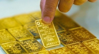 Giá vàng giảm mạnh – Chờ tín hiệu từ Fed
