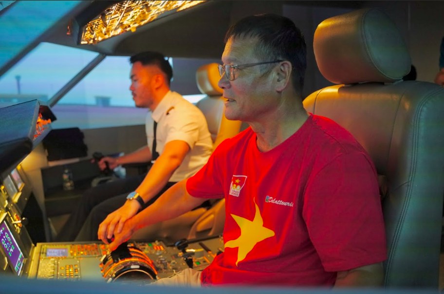 Vietnam Airlines được vinh danh “Không gian trưng bày tiêu biểu” tại Triển lãm Thành tựu đất nước nhân dịp