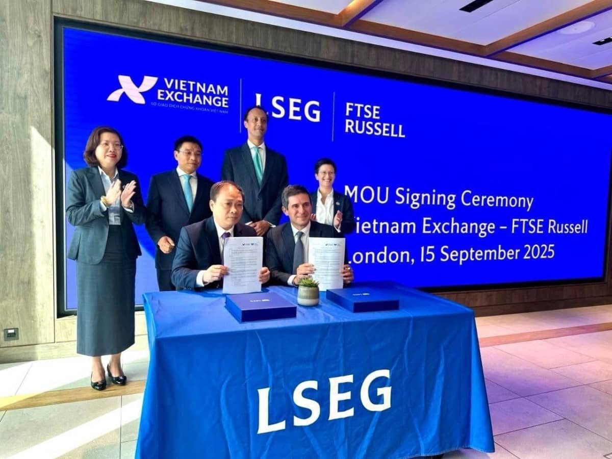 ❓ Thị trường đang phân phối vùng đỉnh, có nên bán tháo chạy trốn?. Hay thực ra đây lại là cơ hội vàng  ...