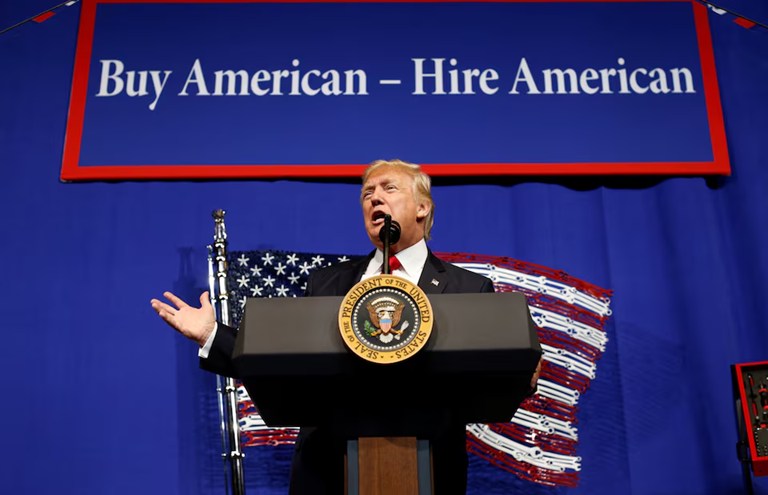 Chính sách Trump: Ưu tiên Mỹ, chi phí ngoại quốc – ai thiệt nhiều nhất qua phí H-1B mới?