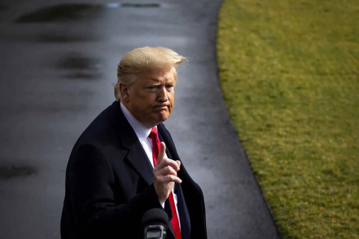 Trump áp thuế 25% lên xe tải hạng nặng - bê bối bảo hộ hay chiến lược cứng rắn?