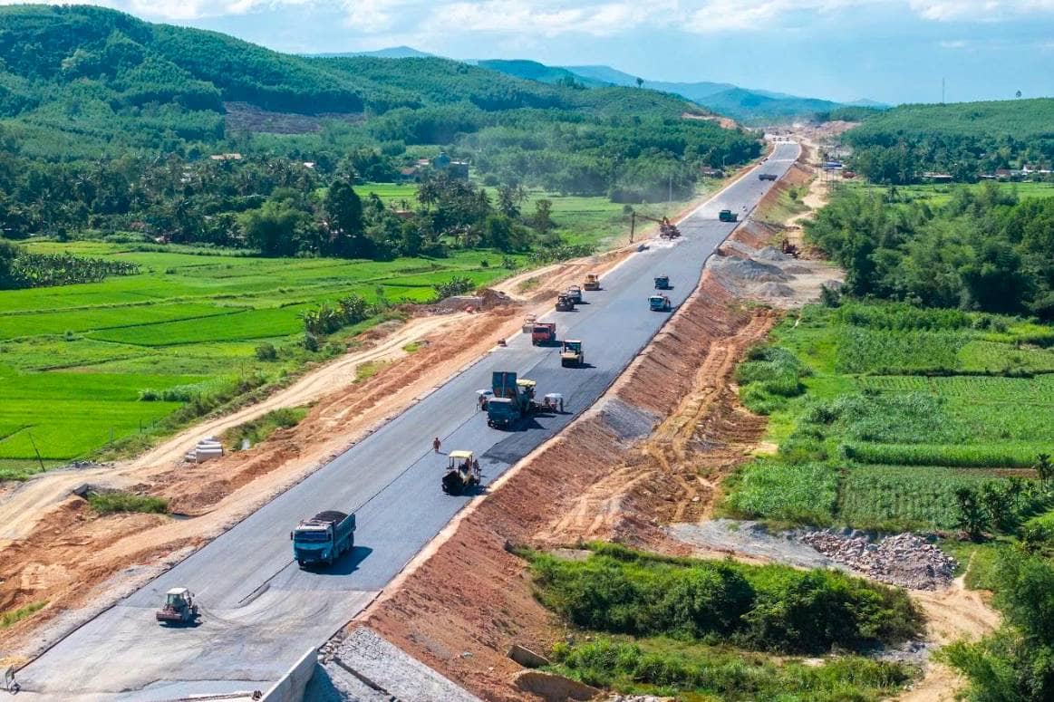 Đèo Cả (HHV) bứt phá: Doanh thu 9 tháng hơn 2.590 tỷ, lợi nhuận ước đạt 471 tỷ đồng