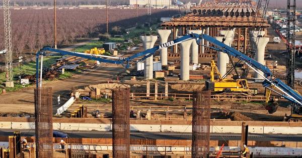 Thà trả giá cao chứ quyết không chọn Trung Quốc: Dự án đường sắt cao tốc 128 tỷ USD đứng trước nguy cơ 'đắp chiếu' vì chưa thể chốt công nghệ