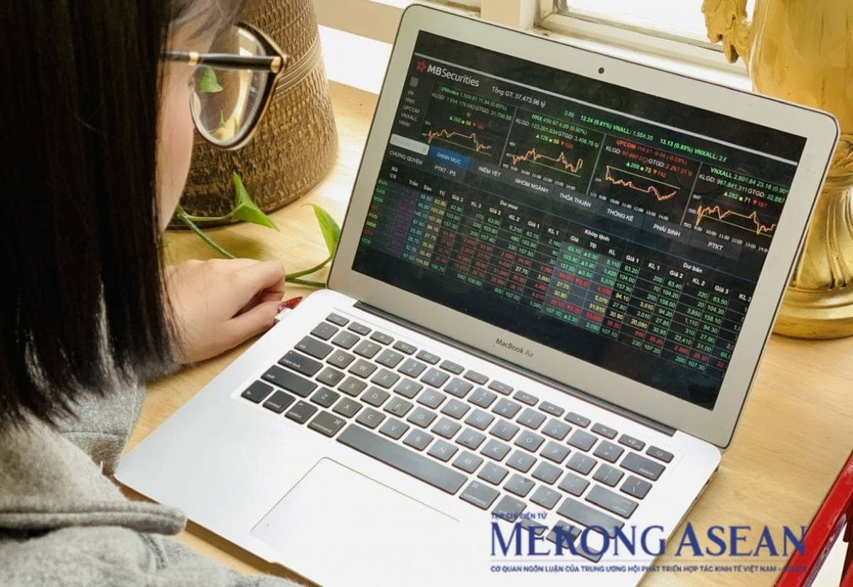 Kịch bản nào cho thị trường chứng khoán tháng 10