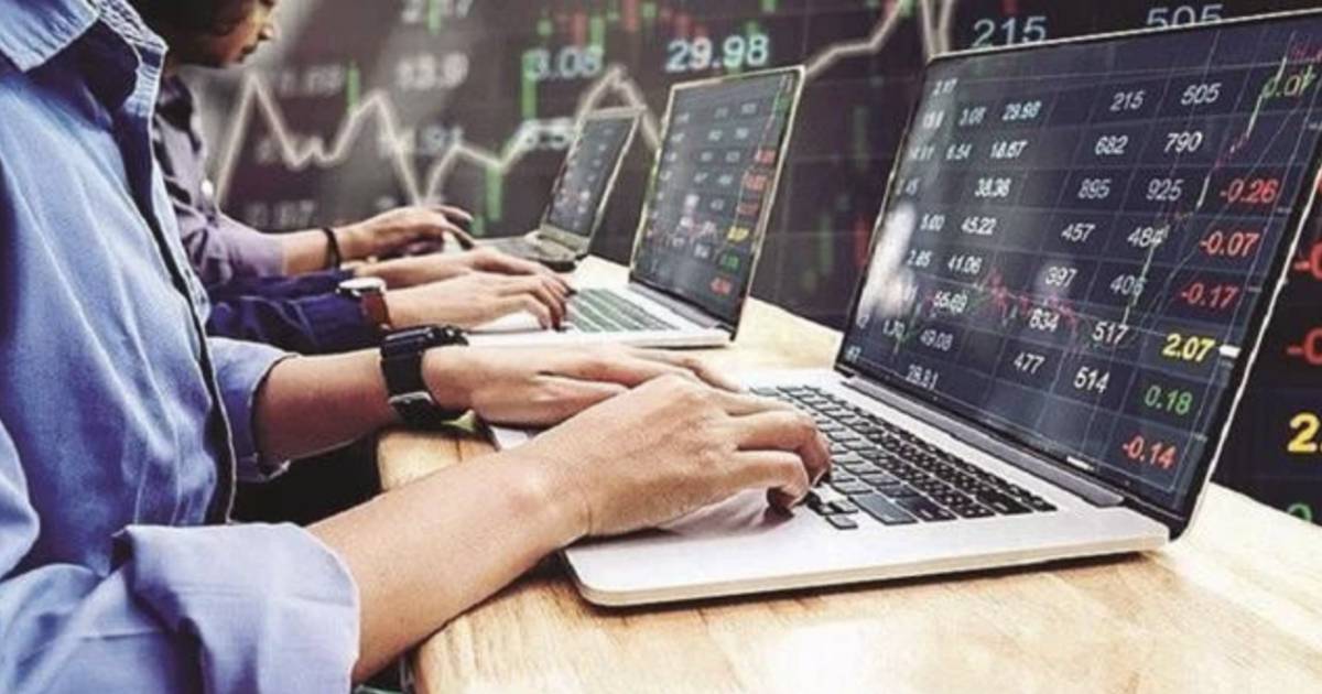 Trước thềm nâng hạng: Vì sao các quỹ ETF ngoại lại đua nhau rút vốn?