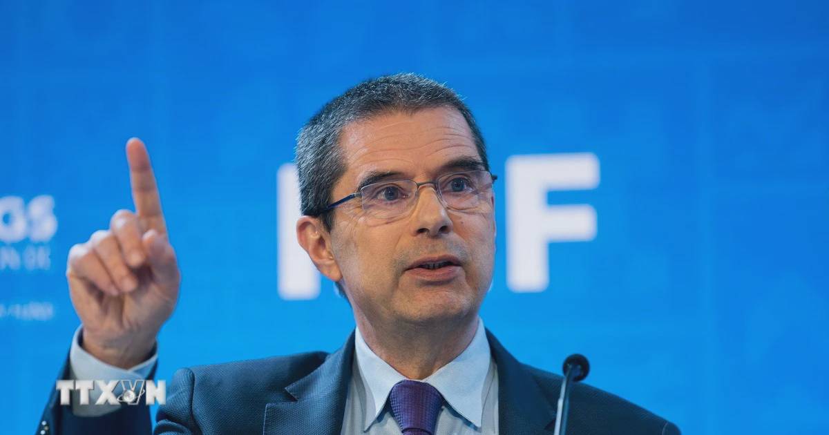 IMF cảnh báo nợ công toàn cầu có thể vượt 100% GDP vào năm 2029