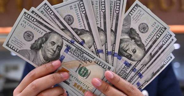 Chuyên gia: NHNN bán kỳ hạn 2,8 tỷ USD giúp trì hoãn áp lực tỷ giá và đảm bảo dự trữ ngoại hối