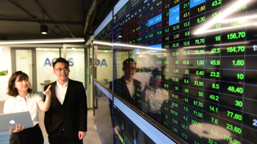 VN-Index bước vào pha điều chỉnh ngắn hạn, kỳ vọng tích lũy trước khi thử thách vùng 1.750–1.760 điểm