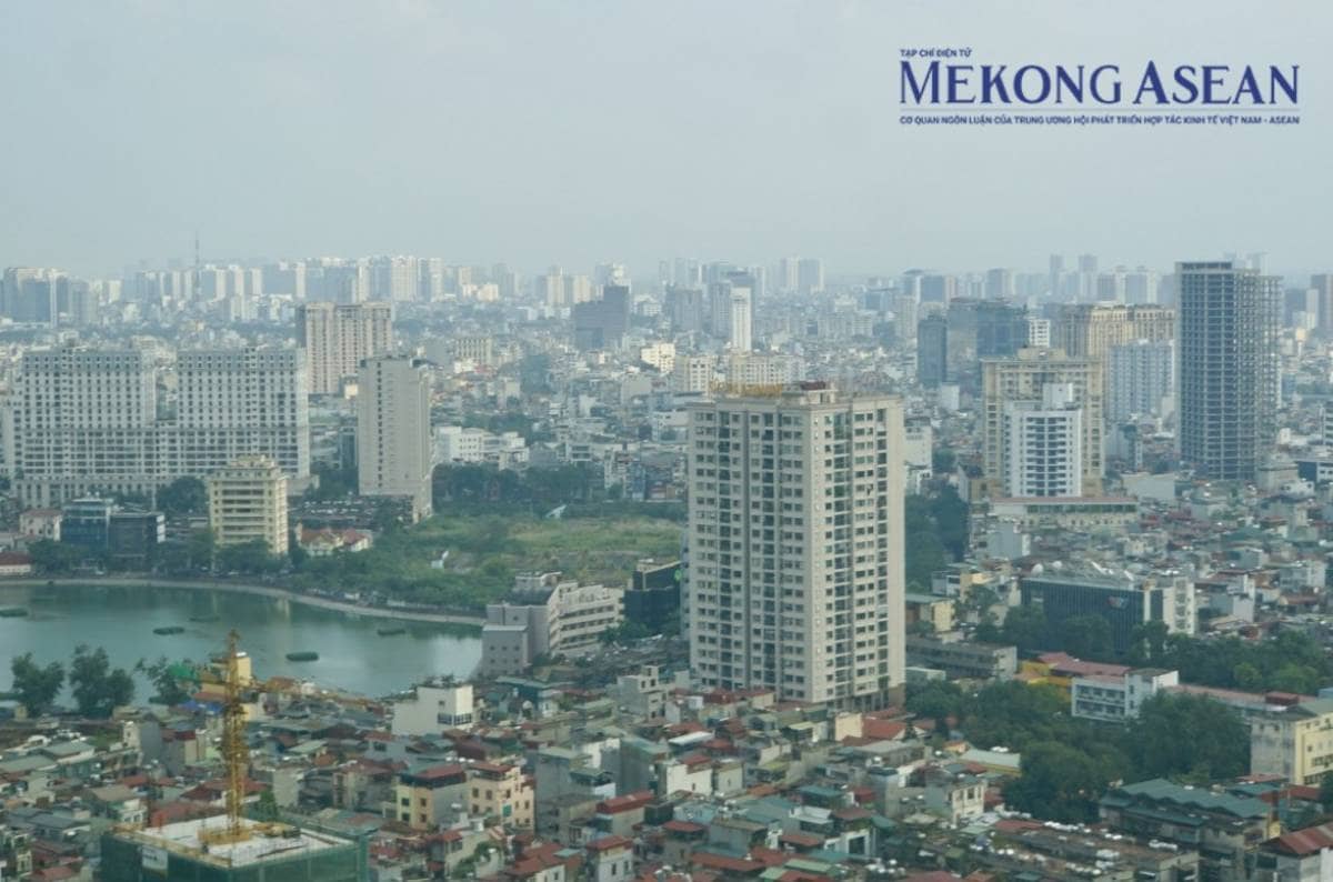 Cập nhật quý 3/2025: Ngành chứng khoán rực rỡ, bất động sản khởi sắc