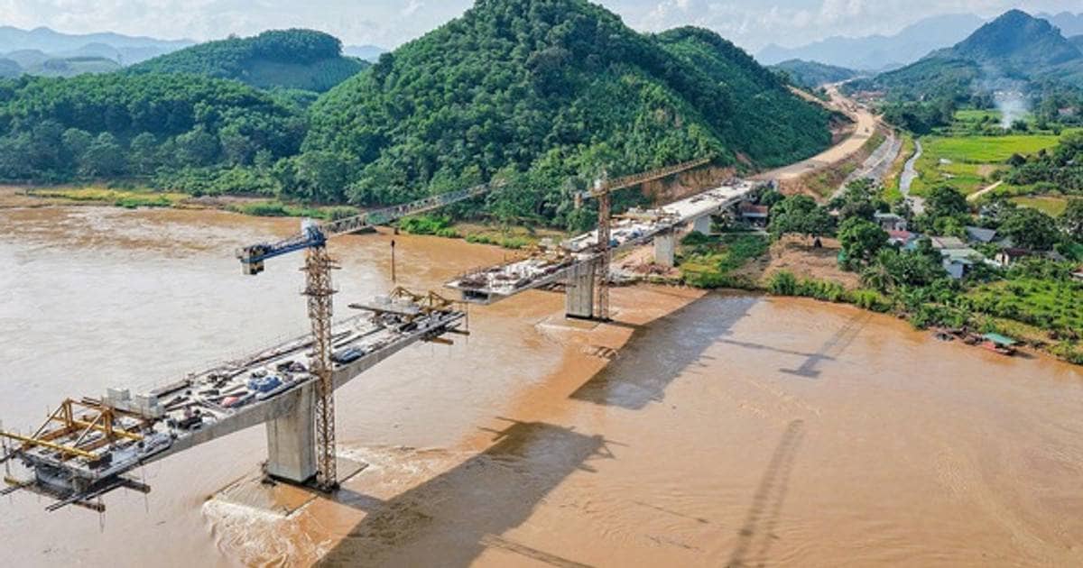 Đèo Cả chỉ đạo khẩn, tăng tốc thi công tuyến cao tốc 105km tại tỉnh lớn thứ hai miền Bắc