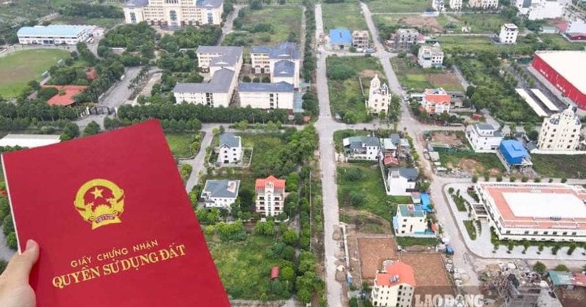 Cơn sốt làm sổ đỏ trước 31/12 để né bảng giá đất mới?