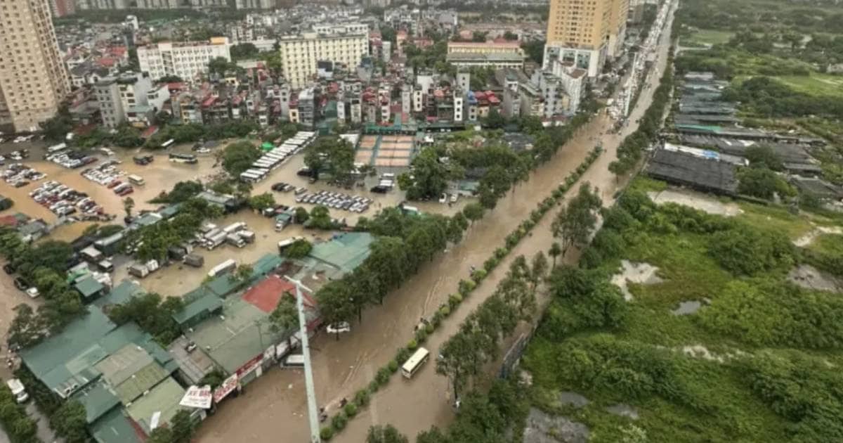 Không thể “sống chung với ngập” mãi: Đô thị Việt cần gì để thoát cảnh mưa là thành sông?