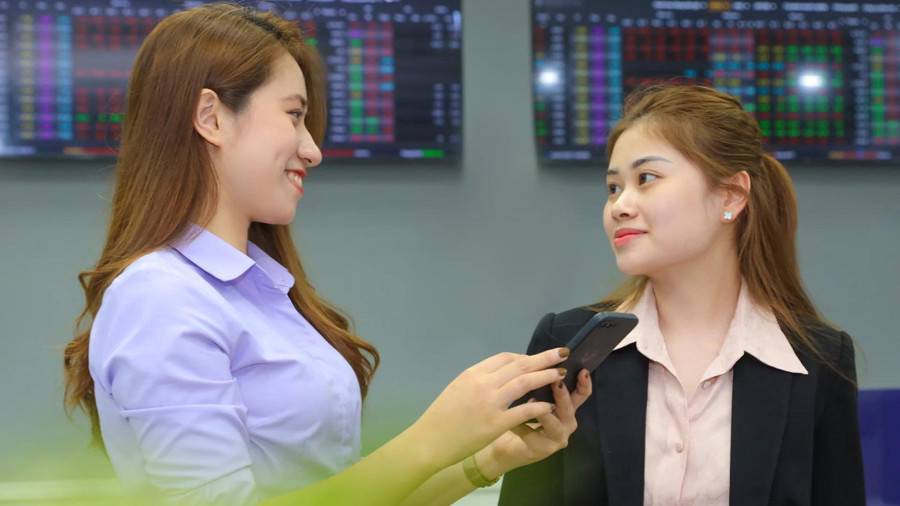 Sợ làm gì, Bước vào chu kỳ tái định giá, VN-Index hướng vùng 1.850–1.900 điểm