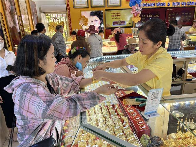 Chính sách tiền tệ hướng tới mục tiêu kép: Ổn định tỷ giá – quản lý thị trường vàng