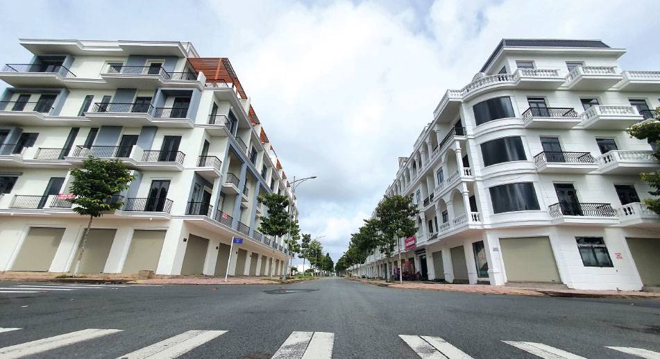 Từ năm 2004–2014, hộ dân chỉ phải nộp 70% tiền sử dụng đất khi làm sổ đỏ