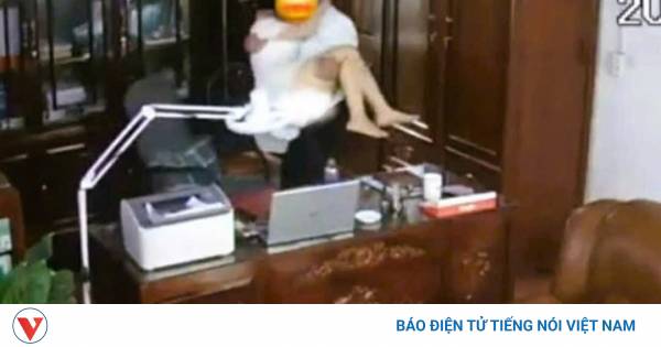 Người đàn ông "thân mật" với nhiều phụ nữ ở trường THPT trong clip "gây bão" bị buộc thôi việc